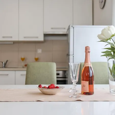 Cozy Niko - Private Parking And Balcony * Zadar