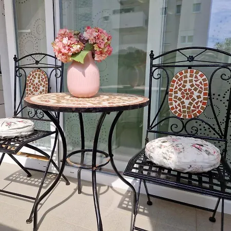 Cozy Niko - Private Parking And Balcony Apartman Zára